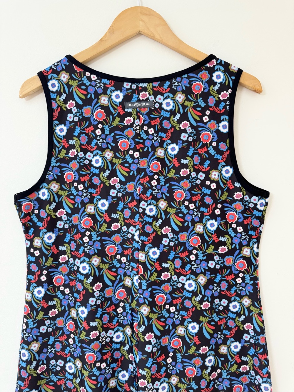 nuu•muu Fleurty Active Dress Black Ditsy Floral Keyhole Athleisure Medium - Picture 10 of 16